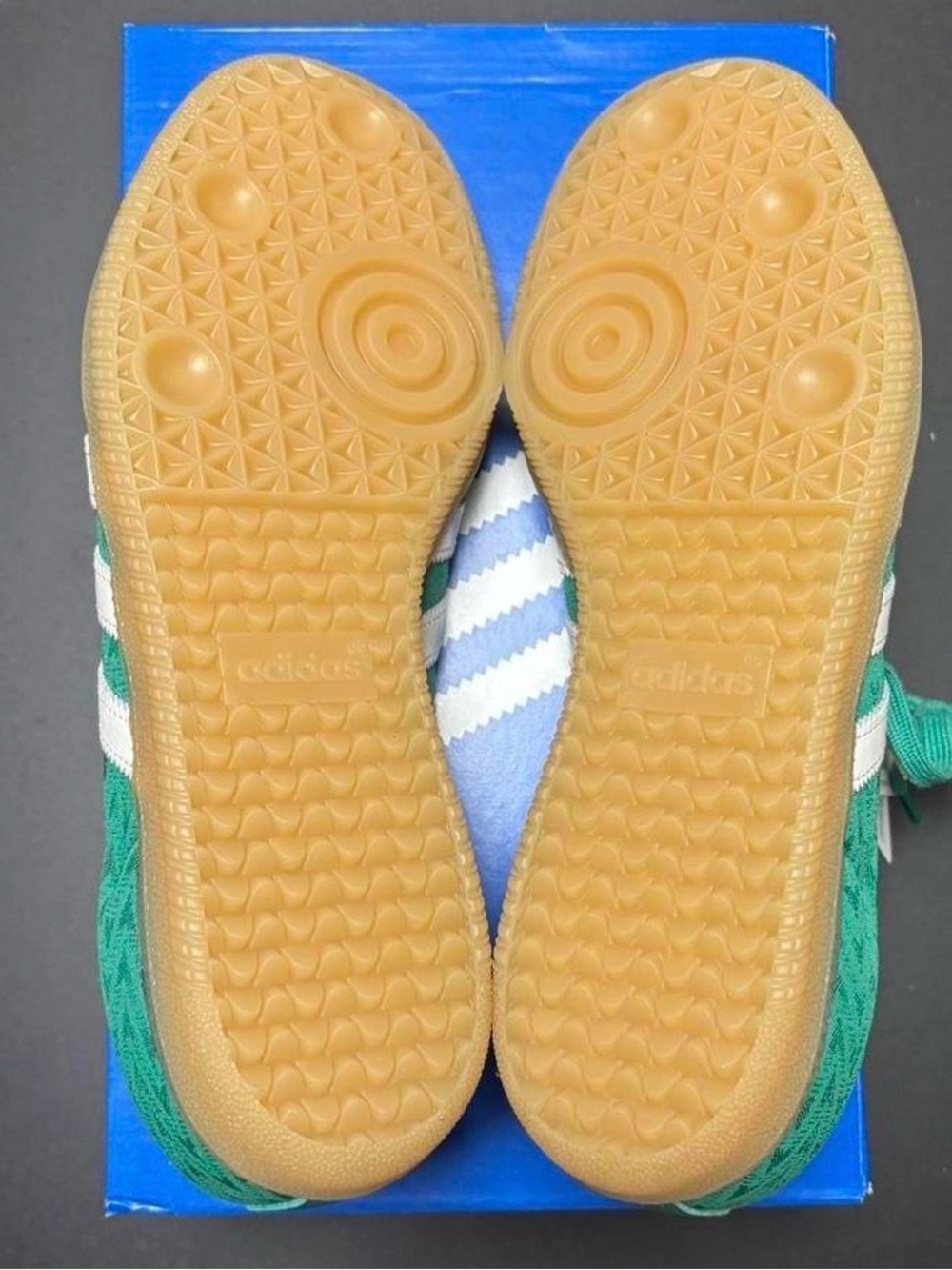 adidas Samba OG W in Bright Green - Picture 3 of 9